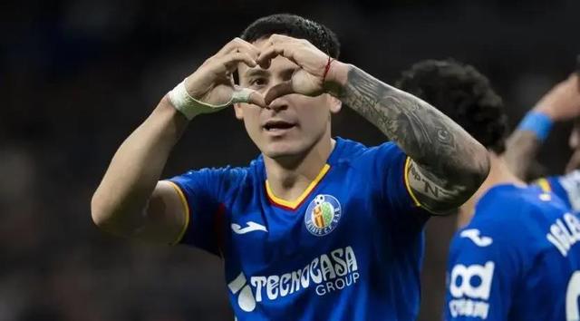 IM电竞平台-乌拉圭足球运动员司职中锋现效力于西班牙马德里竞技队